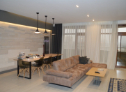 İcarəyə verilir 2 otaqlı 100 m2 yeni tikili Şah İsmayıl Xətai m.