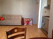 İcarəyə verilir 2 otaqlı 40 m2 köhnə tikili Nizami m.