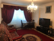 Satılır 2 otaqlı 57 m2 köhnə tikili Qara Qarayev m.