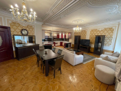 İcarəyə verilir 4 otaqlı 190 m2 yeni tikili Elmlər Akademiyası m.