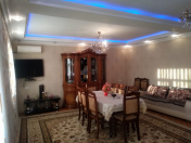 Satılır 4 otaqlı 120 m2 köhnə tikili Qaraçuxur