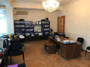 İcarəyə verilir 4 otaqlı 170 m2 ofis Nəriman Nərimanov m.