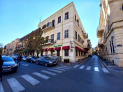 Satılır 3 otaqlı 130 m2 obyekt Səbail r.