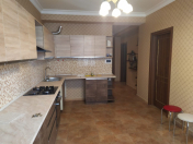 İcarəyə verilir 3 otaqlı 150 m2 yeni tikili Yasamal r.