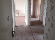 Satılır 5 otaqlı 100 m2 köhnə tikili Koroğlu m.