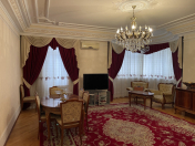 Satılır 3 otaqlı 137 m2 yeni tikili Qələbə dairəsi