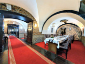 Satılır 4 otaqlı 270 m2 obyekt Tarqovu