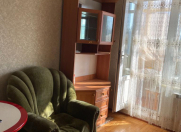 İcarəyə verilir 3 otaqlı 85 m2 köhnə tikili İnşaatçılar m.