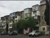 Satılır 1 otaqlı 35 m2 köhnə tikili Elmlər Akademiyası m.