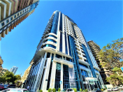 İcarəyə verilir 4 otaqlı 240 m2 yeni tikili Sahil m.