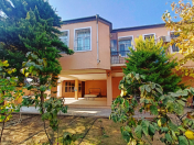 Satılır 4 otaqlı 250 m2 bağ evi Mərdəkan