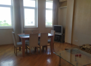 İcarəyə verilir 3 otaqlı 110 m2 yeni tikili Gənclik m.