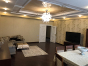 İcarəyə verilir 4 otaqlı 200 m2 yeni tikili Nərimanov r.