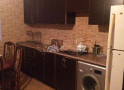 İcarəyə verilir 5 otaqlı 190 m2 həyət evi 8 km