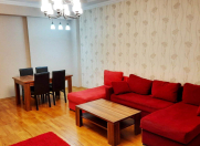 İcarəyə verilir 3 otaqlı 137 m2 yeni tikili Səbail r.