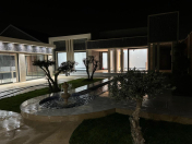 Satılır 4 otaqlı 200 m2 bağ evi Şüvəlan Park ticarət mərkəzi