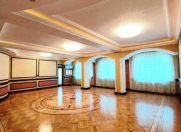 Satılır 6 otaqlı 327 m2 yeni tikili Gənclik m.