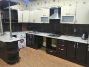 İcarəyə verilir 3 otaqlı 145 m2 yeni tikili Xətai r.