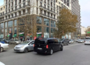 Satılır 3 otaqlı 118 m2 yeni tikili 8 Noyabr m.