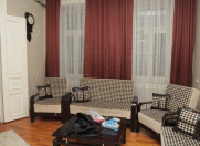 İcarəyə verilir 3 otaqlı 120 m2 köhnə tikili İçəri Şəhər m.