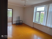 Satılır 1 otaqlı 50 m2 köhnə tikili Bakıxanov