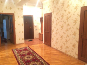 İcarəyə verilir 3 otaqlı 140 m2 yeni tikili Gənclik m.