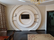 İcarəyə verilir 3 otaqlı 180 m2 yeni tikili Nizami m.