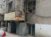 Satılır 1 otaqlı 45 m2 köhnə tikili ABŞ səfirliyi