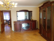 İcarəyə verilir 3 otaqlı 100 m2 köhnə tikili Elmlər Akademiyası m.