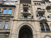 Satılır 2 otaqlı 95 m2 köhnə tikili Azərbaycan kinoteatrı