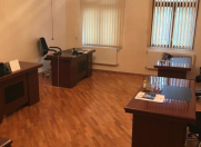 İcarəyə verilir 6 otaqlı 200 m2 həyət evi Gənclik m.