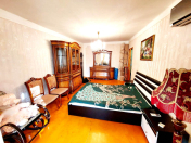 İcarəyə verilir 3 otaqlı 75 m2 köhnə tikili Yasamal r.