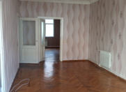 İcarəyə verilir 3 otaqlı 85 m2 köhnə tikili 4 mkr