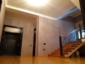 Satılır 10 otaqlı 470 m2 villa Albalı