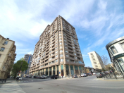 İcarəyə verilir 4 otaqlı 190 m2 yeni tikili Port Baku