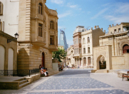 Satılır 5 otaqlı 230 m2 villa İçəri Şəhər