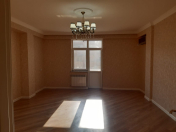 İcarəyə verilir 4 otaqlı 135 m2 yeni tikili İnşaatçılar m.