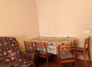 İcarəyə verilir 3 otaqlı 70 m2 köhnə tikili Həzi Aslanov m.