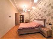 İcarəyə verilir 3 otaqlı 150 m2 yeni tikili Tibb Universiteti