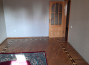 İcarəyə verilir 3 otaqlı 75 m2 köhnə tikili Yeni Yasamal