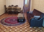 İcarəyə verilir 2 otaqlı 71 m2 köhnə tikili Gənclik m.