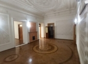 İcarəyə verilir 4 otaqlı 170 m2 ofis Sahil m.