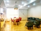 İcarəyə verilir 3 otaqlı 95 m2 yeni tikili Şah İsmayıl Xətai m.