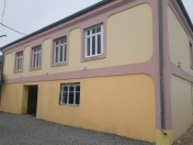 Satılır 9 otaqlı 200 m2 həyət evi Binə