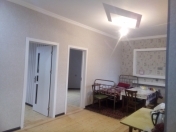 Satılır 3 otaqlı 80 m2 həyət evi 20 yanvar m.