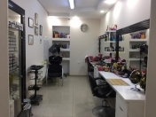 Satılır 4 otaqlı 155 m2 obyekt Yasamal r.