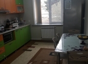 Satılır 3 otaqlı 80 m2 köhnə tikili Lökbatan