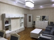 Satılır 2 otaqlı 72 m2 yeni tikili Qara Qarayev m.