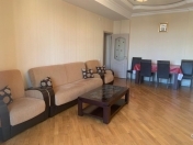 İcarəyə verilir 2 otaqlı 90 m2 yeni tikili Şah İsmayıl Xətai m.