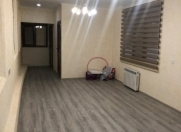 İcarəyə verilir 1 otaqlı 30 m2 ofis 28 Mall